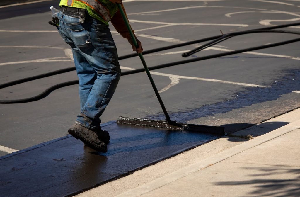 Neyra Paving-Paving a Commercial Parking
